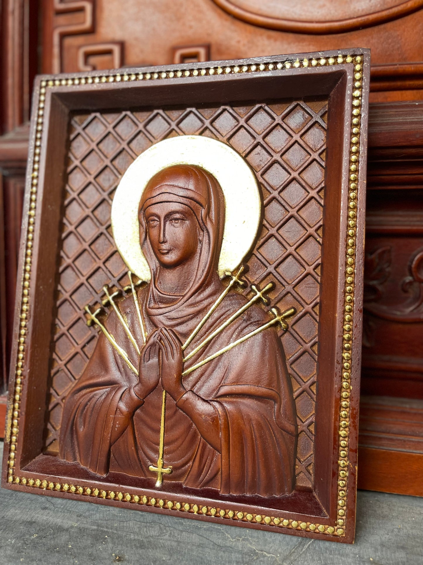 Our Lady of Sorrows – Hand-Carved Wooden Icon | Virgin Mary Religious Wall Art | Catholic Gift | 7 Swords Heart