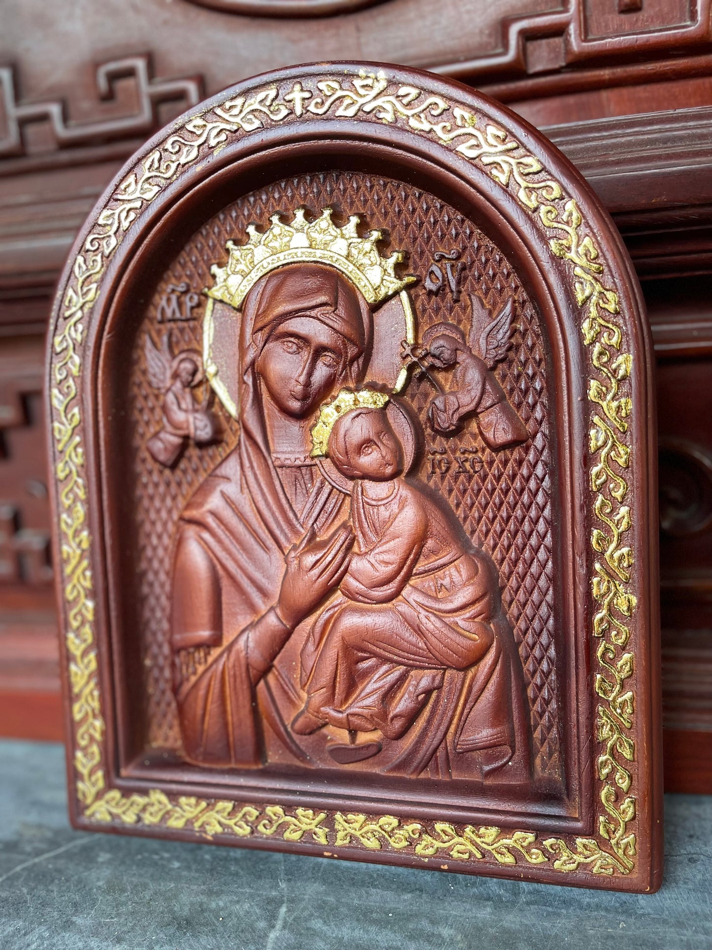 Our Lady of Perpetual Help – Hand-Carved Virgin Mary Icon | Catholic Wall Art | Wooden Religious Plaque | Marian Home Decor